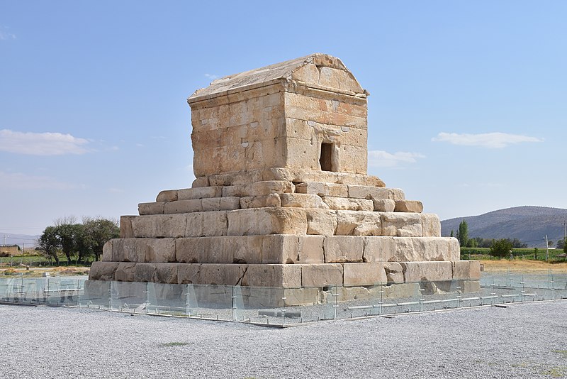 Pasargad_Tomb_Cyrus3
